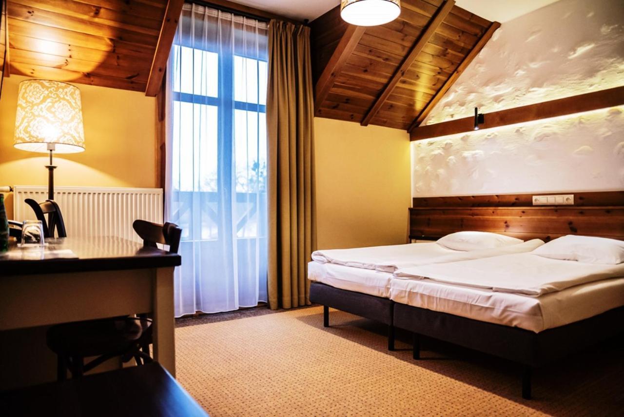 Folwark Lekuk Hotel Lekuk Maly ภายนอก รูปภาพ